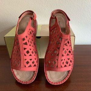 NAOT Amadora Brick Red Nubuck